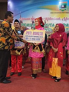 40FB_IMG_1546401665112